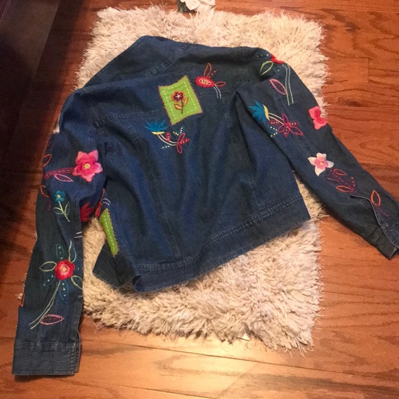 Blue denim short jacket - Picture 2 of 2